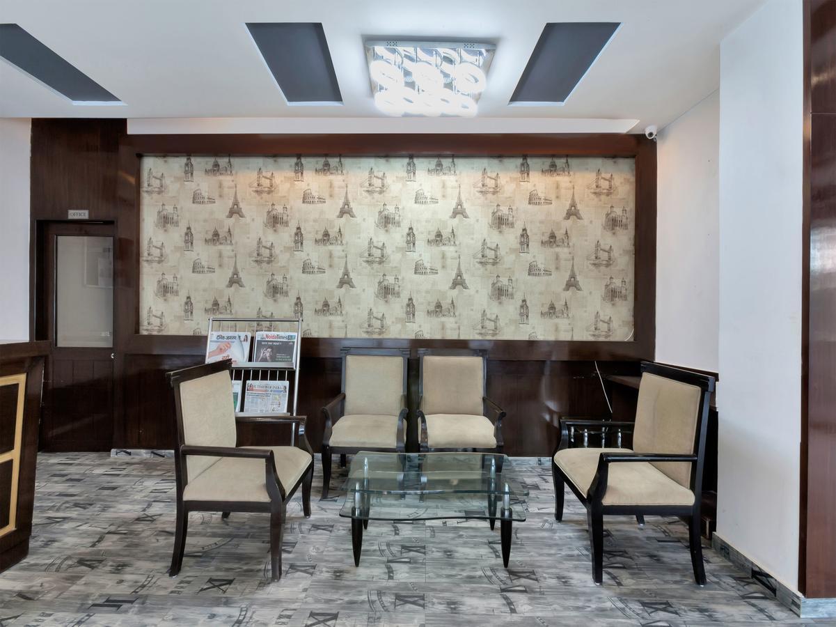 Oyo 9841 The Vivir 1 Hotel Noida Ngoại thất bức ảnh