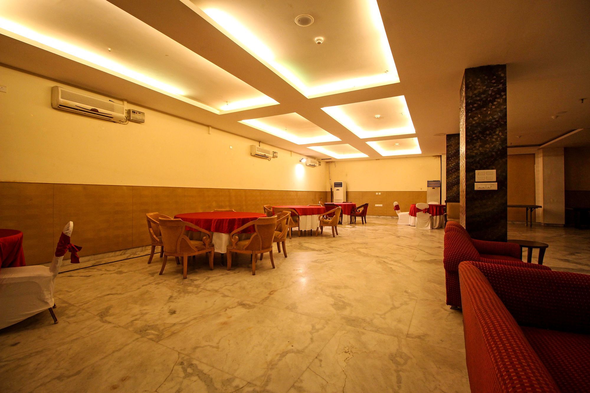 Oyo 9841 The Vivir 1 Hotel Noida Ngoại thất bức ảnh